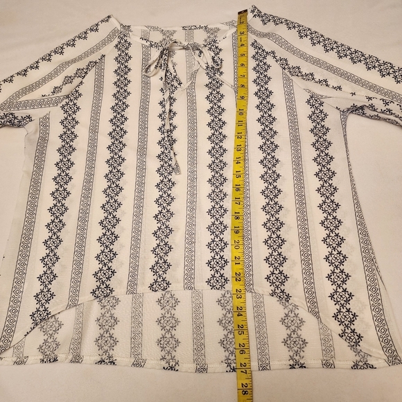 White Floral Folk Pheasant Blouse Size XL - Picture 7 of 11